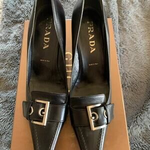 Prada Heels w/buckle size 8 -38.5 Vintage